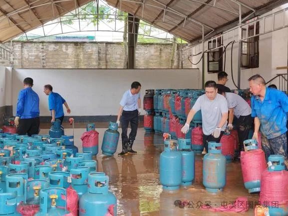 屯溪區(qū)國投集團：把初心和使命書寫在防汛救災一線